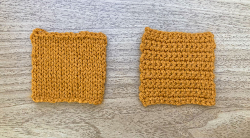 Comparison between a knitted and a crocheted yarn swatch